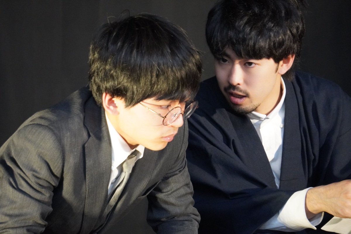 the_yobigun's tweet photo. 予備軍旗揚げ公演🎌
『命を弄ぶ男二人』

まもなく千秋楽🚂
開場18:00 開演 18:30
@ COMMUNE BASE マチノワ
当日券・リピート割ご用意ございます。

皆様のご来場お待ちしております。

＃予備軍本公演 ＃命を弄ぶ男二人 #岸田國士 https://t.co/no4IydwkYr