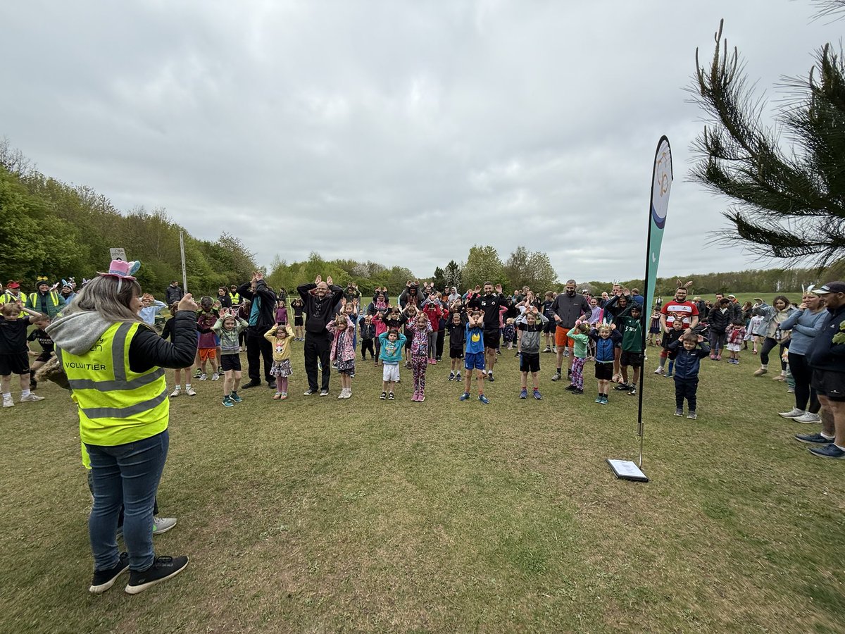 Bunny ears and fun this morning! 🐰

Results are online: parkrun.org.uk/rushcliffe-jun…