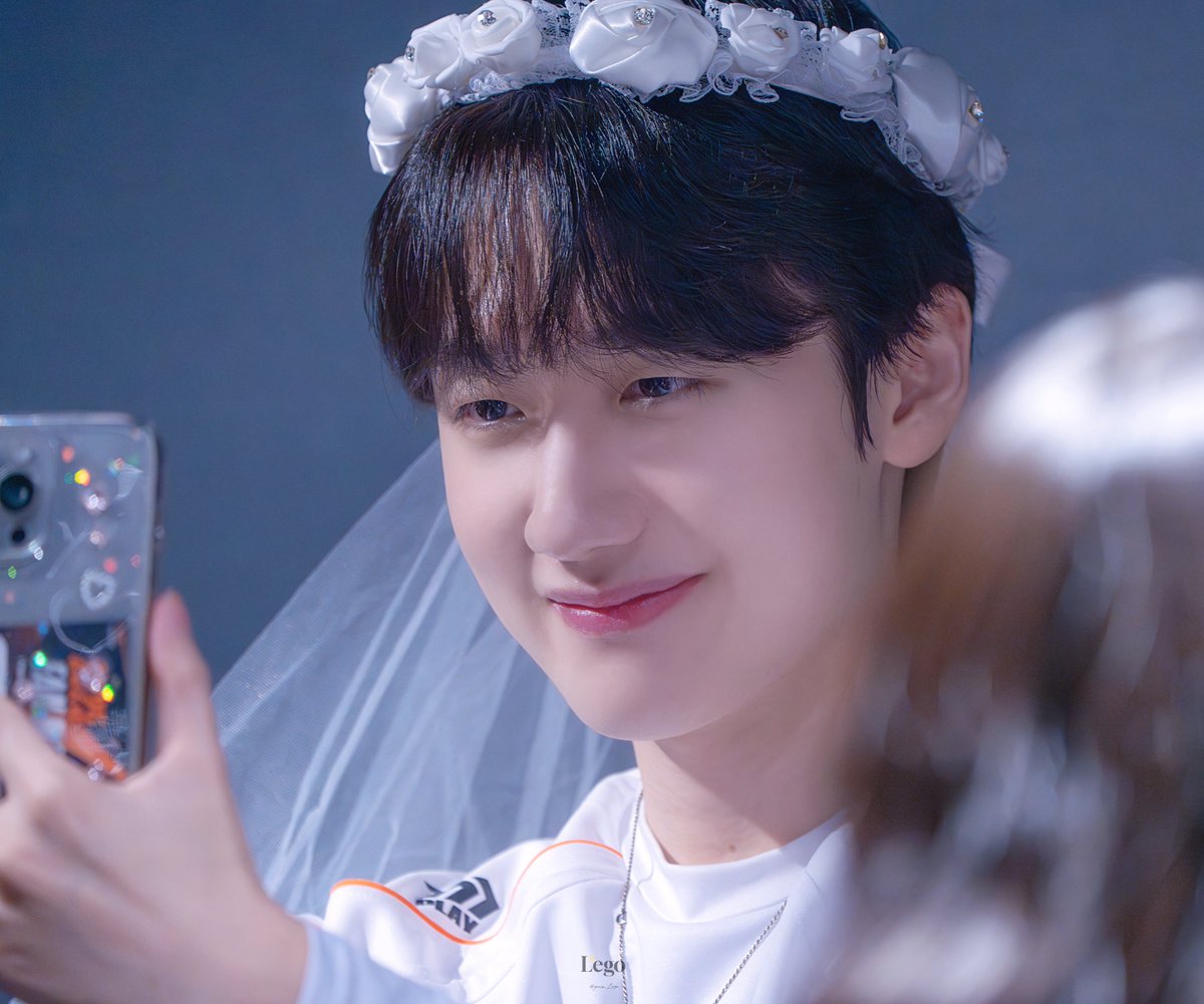 lego_zeus's tweet photo. 250417 승리팬미팅

💐🥜✨️

#peanut #피넛 #한왕호 #HLE https://t.co/V9mwMvX1QQ