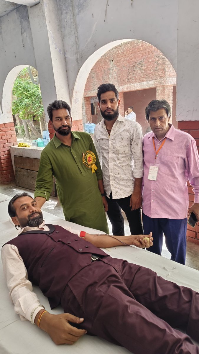 Today, by donating blood for the 14th time in the 7th blood donation camp organized by Jan Manas Seva Samiti hisar, I felt very peaceful and got a lot of love from all the brothers #blooddonation #dontioncamp #hisar