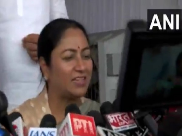 ani_digital's tweet image. Delhi CM flags off GPS-enabled 1,111 water tanks 

Read @ANI | Story aninews.in/news/national/…

#Delhi #RekhaGupta #WaterTanks