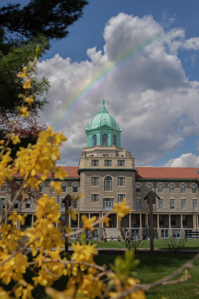 Wishing our #MightyMacs a joyful and peaceful Easter.
