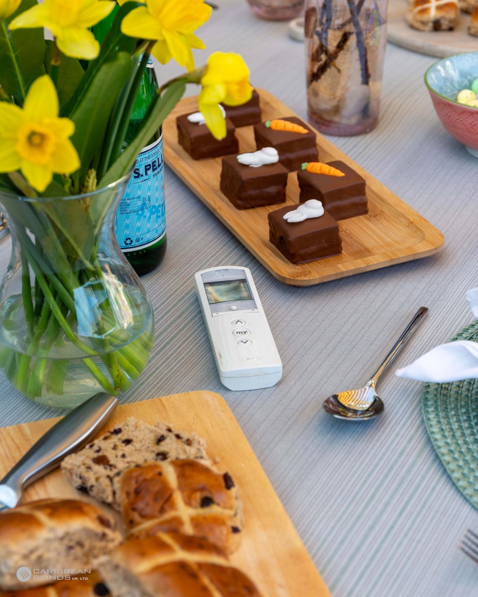 cbsolarshading's tweet photo. Happy Easter!🐣🍫The days are getting longer, the flowers are blooming, and it’s the perfect time to enjoy the outdoors!🌷🌼Wishing you a joyful Easter!🐰#eastersunday #bankholiday #outdoorliving #louveredpergola #externalshading #caribbeanblinds https://t.co/juI3dJkjg0