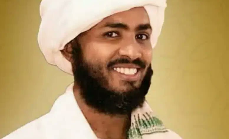 DailySudanPost's tweet photo. #الراكوبة_نيوز
وزير الأوقاف المقال : طالبوني بالابتعاد عن ملف الأوقاف لدى السعودية، ونُصِحت نصاً : إياك أن تقترب منه، لأنه طريق إلى الإقالة“، مضيفًا أنه رفض الانصياع لتلك النصائح، وأكد عزمه العمل على أي ملف يدخل في نطاق مهامه، حتى وإن كلّفه ذلك منصبه .

مزيد من التفاصيل 🔻 https://t.co/IDO2DqqgdC