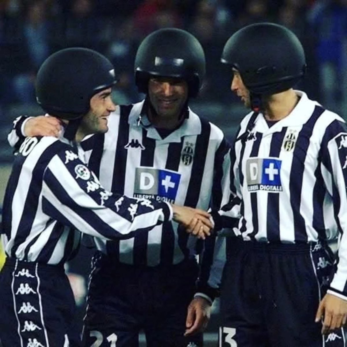 🛵 Italian laws passed in 2000 made it mandatory for all moped riders to wear helmets

To promote the new requirements, Serie A players took to the pitch sporting helmets