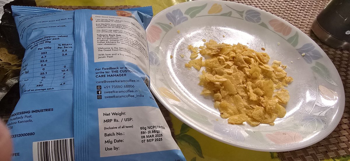 ganjoorohit's tweet photo. @SweetKaramCoffe bitter potato chips. Very unfortunate to consume it. https://t.co/WcxtAwpYhP