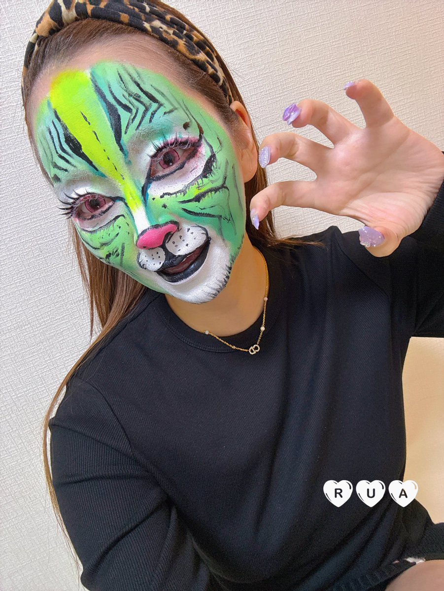 rua_moderu's tweet photo. 3件目は顔面アート撮影🎨🪄 ꙳
依頼来た際はやりたいー！！って興味津々で行きました🎠💘
可愛い虎になりました🐯💚💚

#撮影モデル
#パンチラモデル
#フェチモデル
#ヌードモデル
#カメラ���ン募集 https://t.co/invycKbhQU