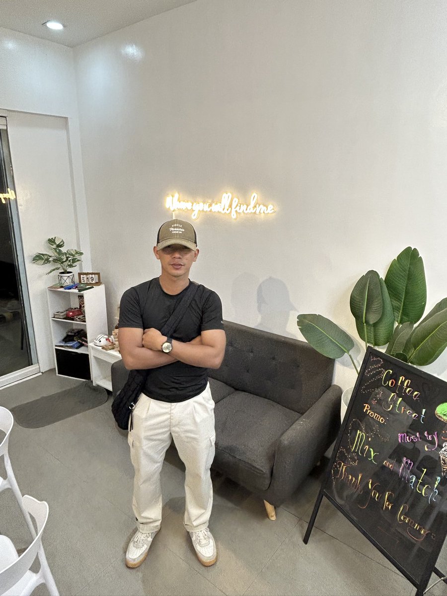 RadDee25's tweet photo. My soul is bound to yours🫀
See you soon Lly🫀🥺
#Ron’sownership https://t.co/RAzZz9732j