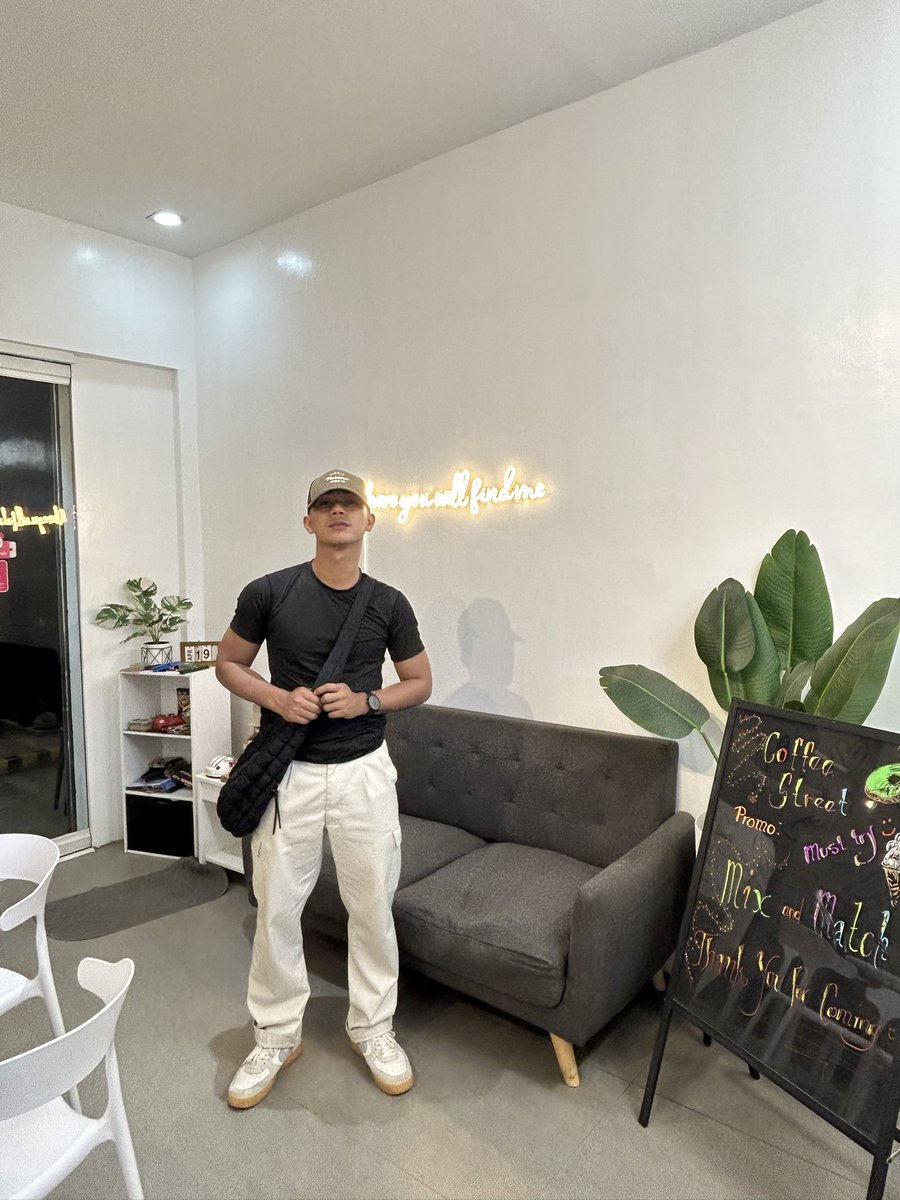 RadDee25's tweet photo. My soul is bound to yours🫀
See you soon Lly🫀🥺
#Ron’sownership https://t.co/RAzZz9732j