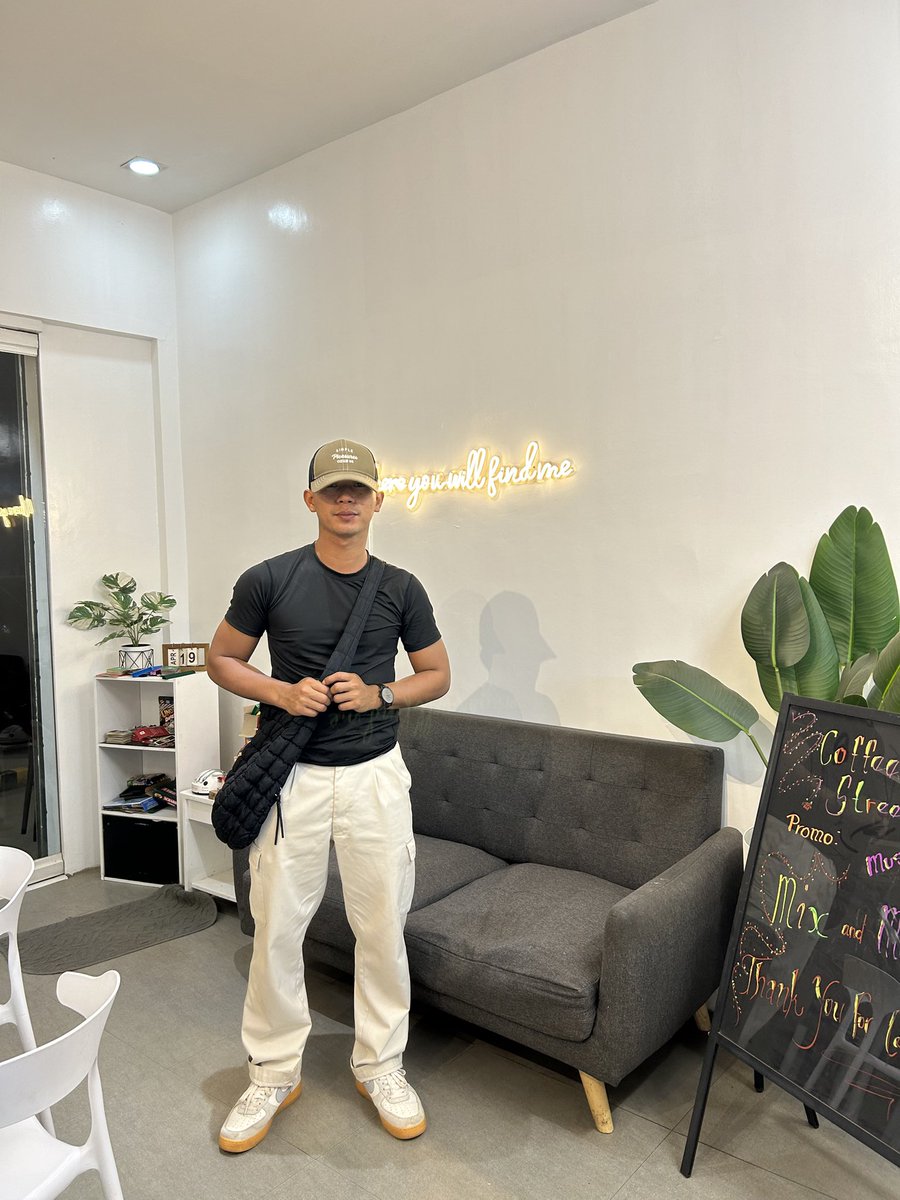 RadDee25's tweet photo. My soul is bound to yours🫀
See you soon Lly🫀🥺
#Ron’sownership https://t.co/RAzZz9732j