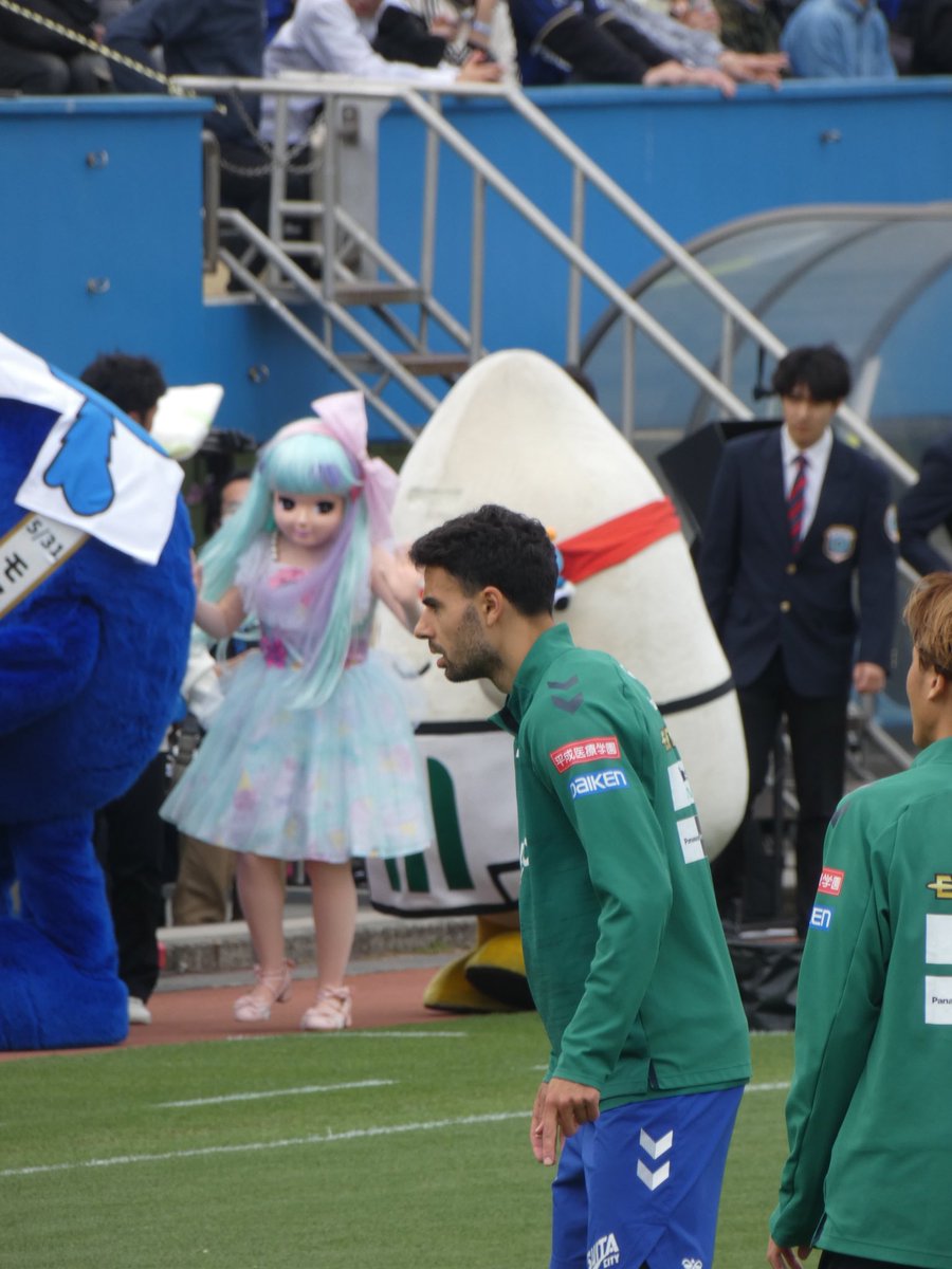 Bullshoot_422's tweet photo. ヒュメットを狙うリカちゃん https://t.co/7DdFktRpDE
