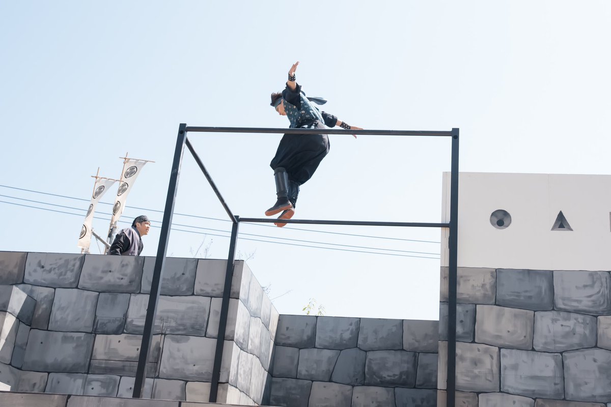 kachinta's tweet photo. NINJA EXTREME PARTY のメインショー「ライブ忍者ショー〈NINJA WARRIORS〉」

ショーの様子をお届け🎁
忍者たちが踊って、戦って、飛ぶ！！
迫力満点のショーになっておりますので、ぜひご覧ください👀
6/29までの土日祝のみの開催です🎊

あらすじや開催時間などの詳細はこちら
https://t.co/F6LZKNNOsH

#NINJAEXTREMEPARTY #ニンジャエクストリームパーティー #NINJAWARRIORS #ninja #忍者 #忍者イベント #パルクール #parkour
#映画村 #東映太秦映画村 #太秦映画村 #toeikyotostudiopark