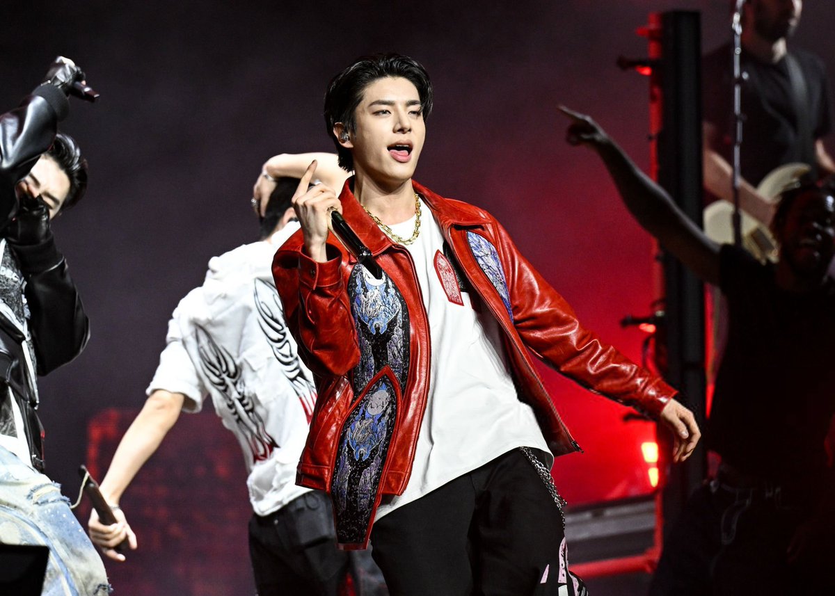 15ARCHIVEz's tweet photo. JAKE @ COACHELLA W2

#ENCHELLA #JAKE #ENHYPEN_JAKE https://t.co/Mwn1B1KNyz