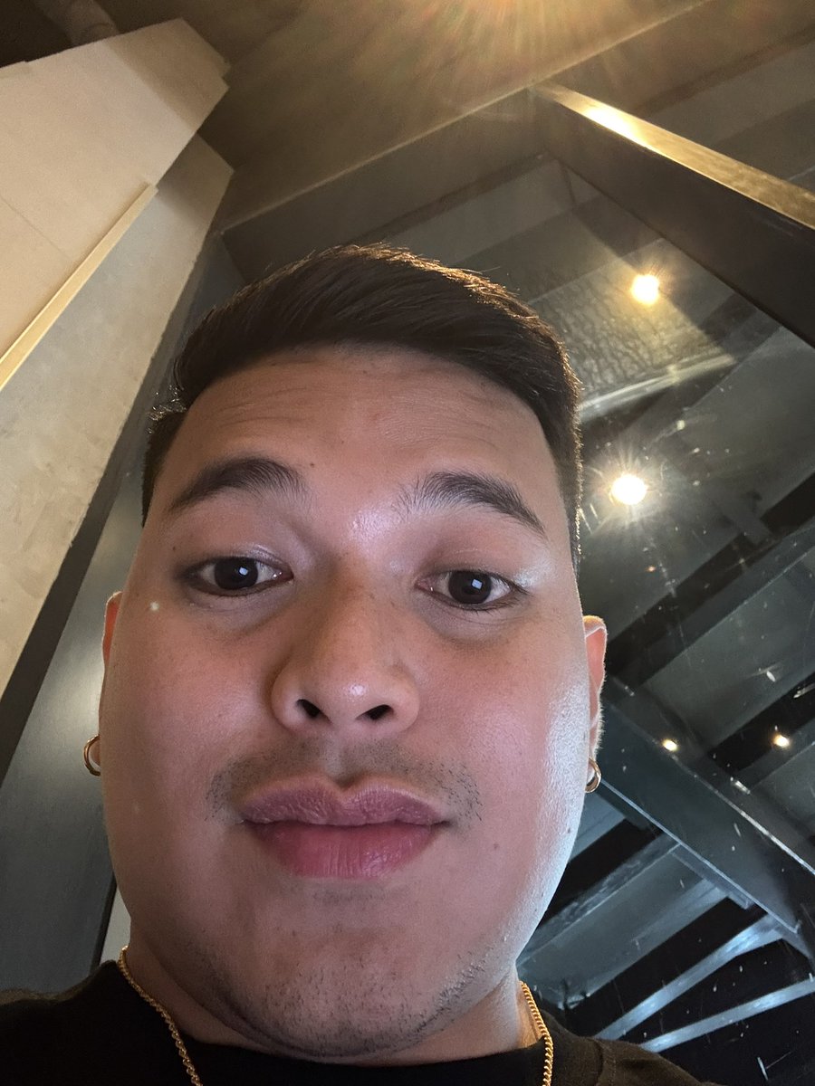 eddycabby's tweet photo. Cute man unta, lawm lang kaayog eyebags!! Help!! 🤣🤣 

Had to treat myself last night ❤️ https://t.co/vMtW0qAwF3