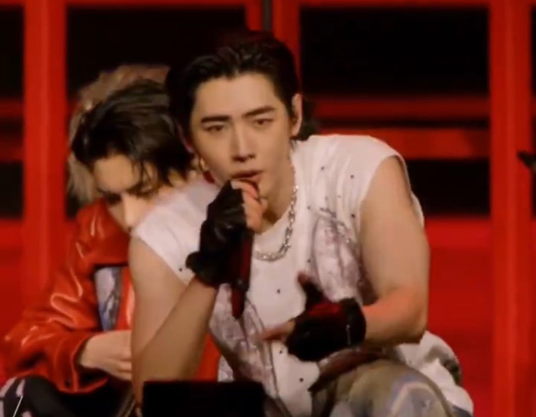 ENHYPEN's Sunghoon is looking sooo fine at Coachella.