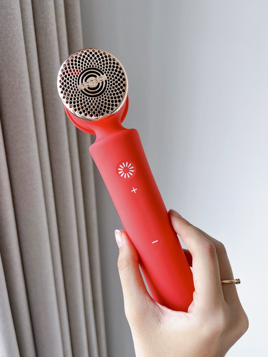 moonmoonreview's tweet photo. แล้ววิธีใช้ก็ง่ายมาก เสียบปลั๊ก FOREO PEACH 2 เริ่มเชื่อมต่อผ่านแอป FOREO พอเครื่องทำงานก็กดเลือกระดับ > โกนขน > เริ่มยิงเลย กดปุ่มค้างไว้แล้วลากไปตามพื้นที่ ที่ต้องการได้เลยนะ จบปึ้ง! 👍🏻

พิกัดซื้อ📌 https://t.co/CERU1M1nBX

#FOREOPEACH2 #FOREO #FOREOThailand #กำจัดขน https://t.co/iFnlz2zrr4