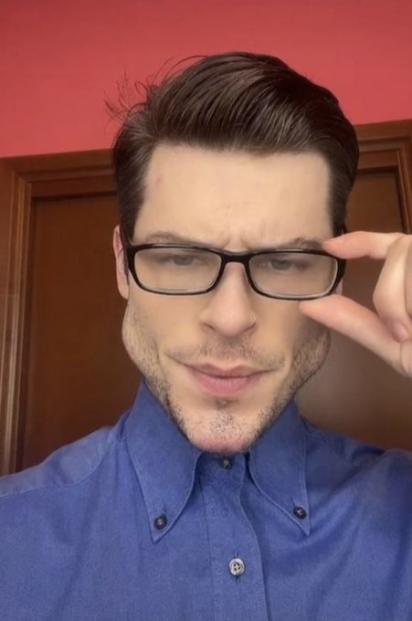 血止まるまでずっと噛み続けててね〜て言われた
顎の筋肉バカ鍛えられてこれになったらどうしよう 