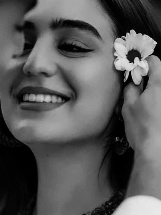 👉🌍,Nın en güzeL 
HİSSİ ⁉️ 
Sen ONA bakarsın, 
 👉VE o sana çoktan 
BAKIYORDUR♥️👈 
Hadi bu günde GÜN 
          AYSIN 
👆👇😊😉😇🦅😎