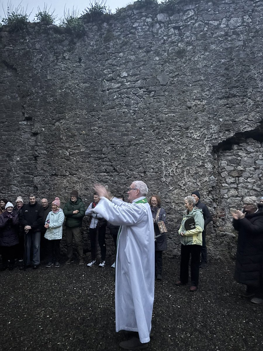 Beautiful Dawn Mass at St. Dominic’s Abbey at 5.30am on this Easter Sunday morning in Cashel. ✨Happy Easter 🐣 <a href="/opwireland/">Office of Public Works</a>