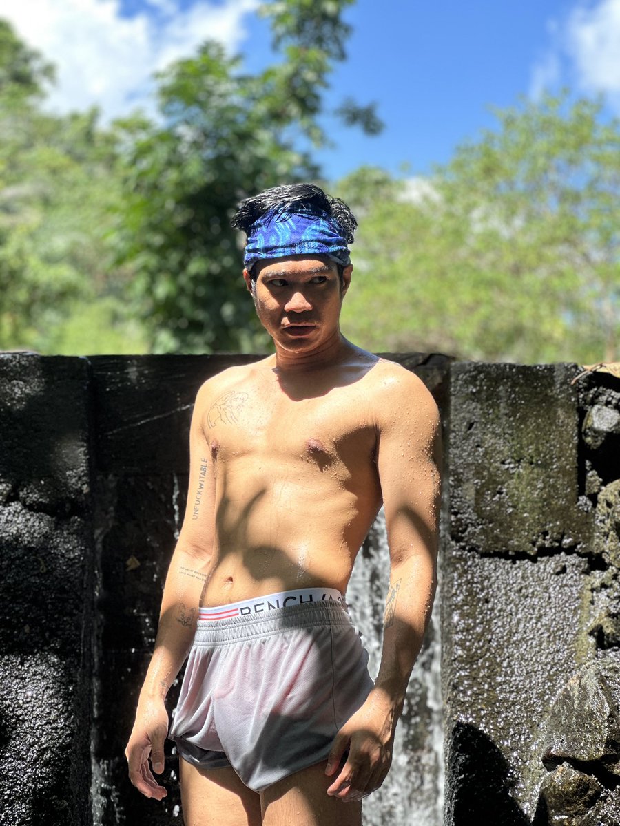 AlejoJann's tweet photo. Nag batis. Maiba lang. ahahha https://t.co/eqmdF49u3q