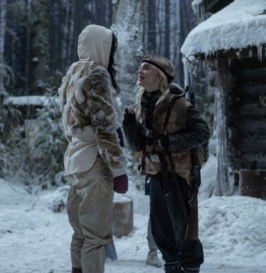 If she’s 5’6 how tall is Lottie omg