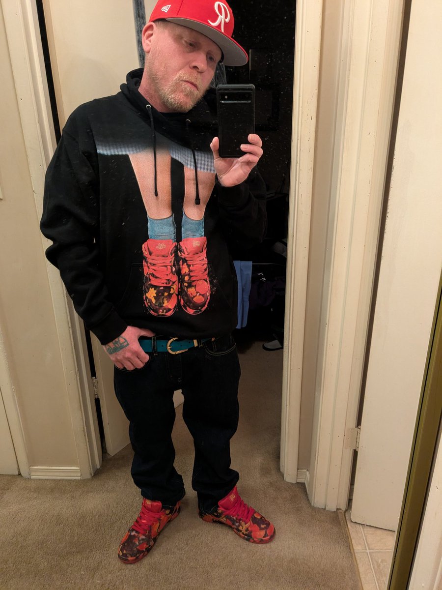 JUSTIN GO HAWKS (@36jih36) on Twitter photo 