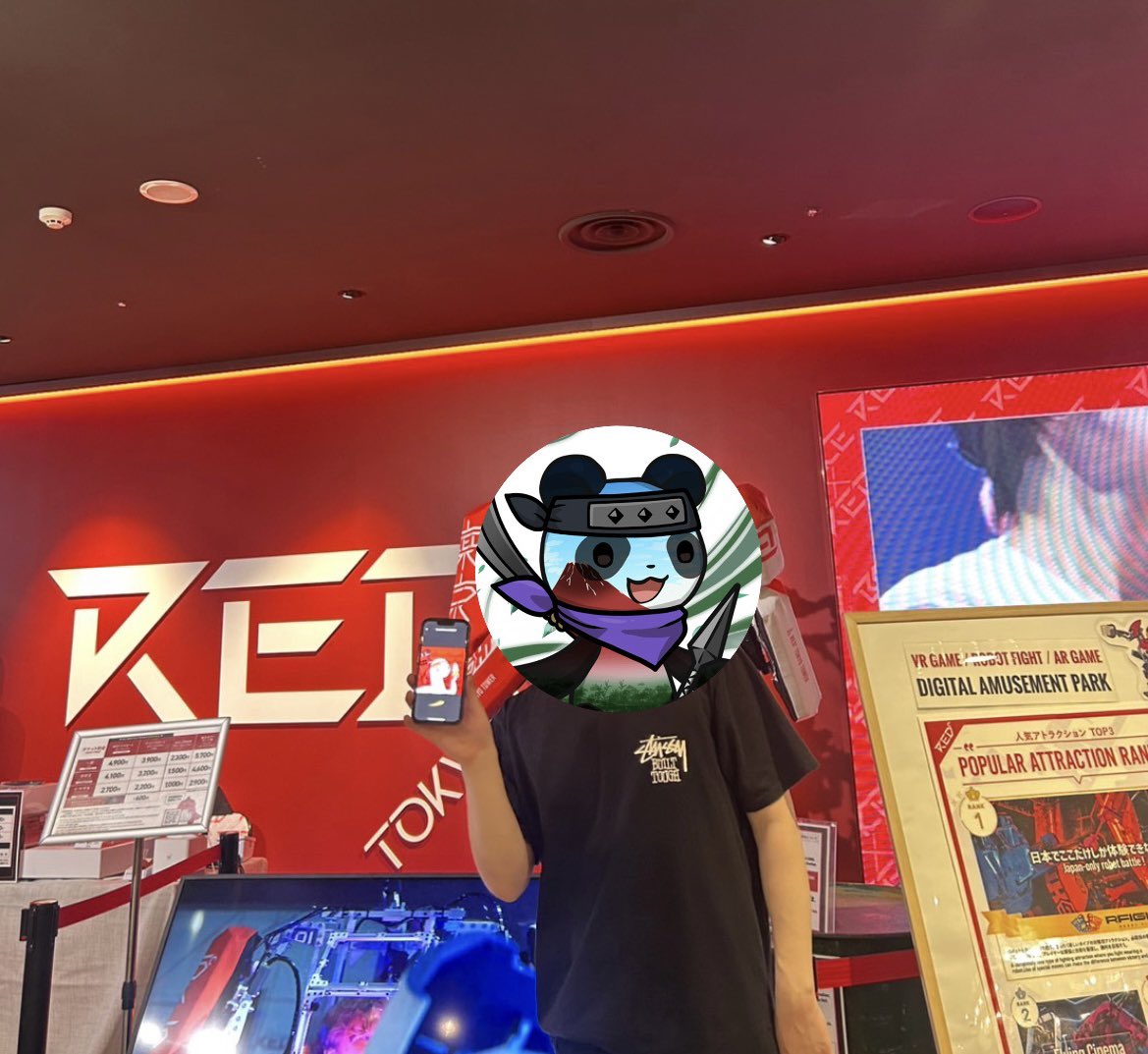 たまたま東京タワーに来ていたので、ミントしたオロチと一緒に撮りました✌️
ミント祭り楽しかったです！

#CNPRED 
#REDTOKYOTOWER 
#CNP