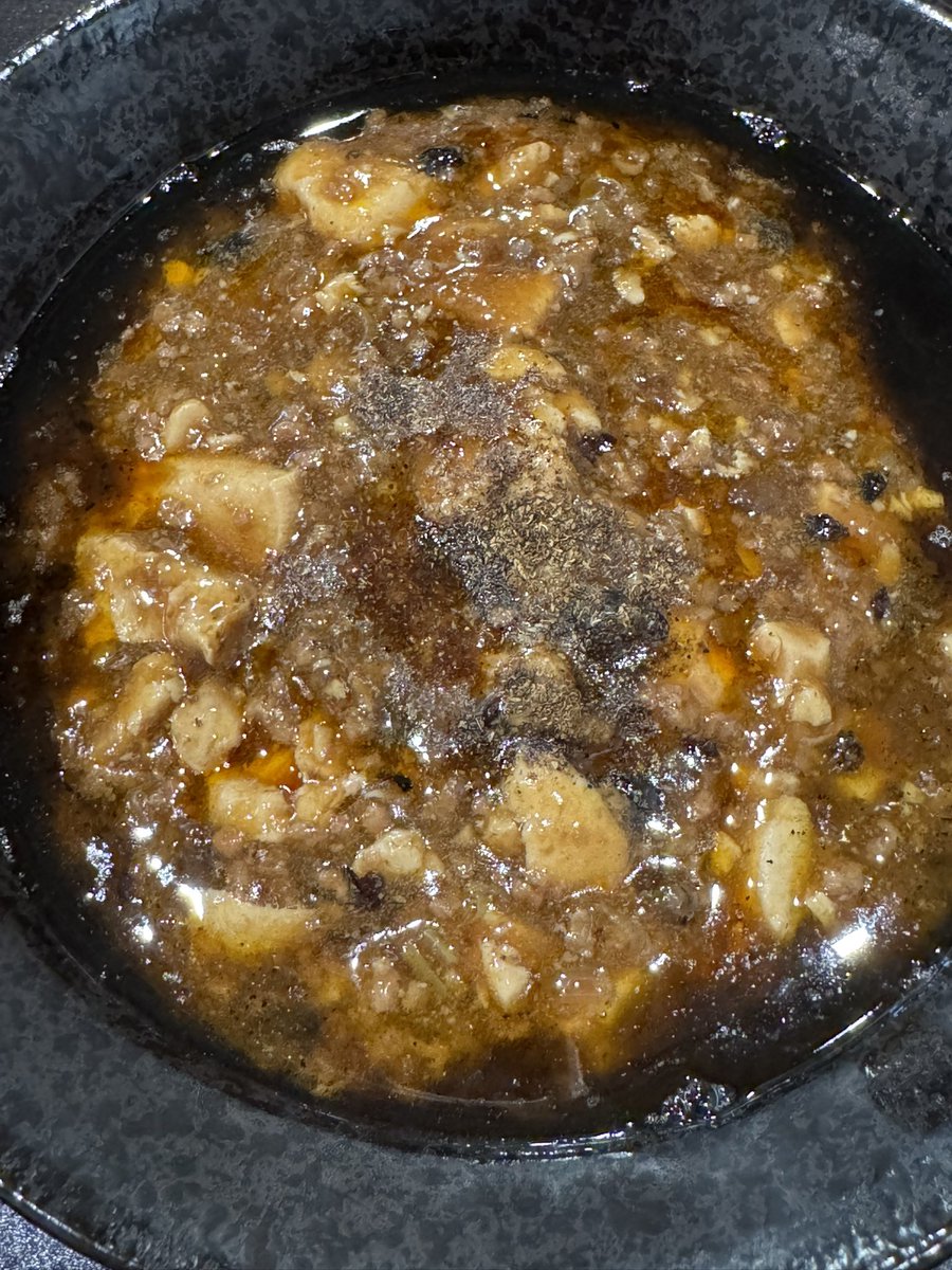 菊川市 787さん
限定の麻婆豆腐ラーメン…
？？？....悩ましいラーメンでした