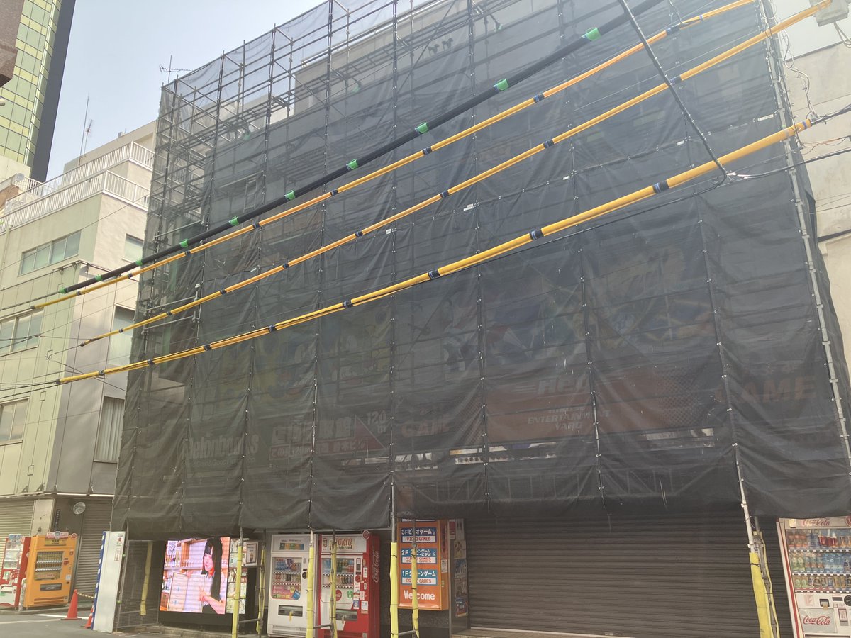 近々Hey裏口側の新しいデザインお披露目できるので
もうしばらくお待ちください。
#秋葉原Hey  #Hey24周年