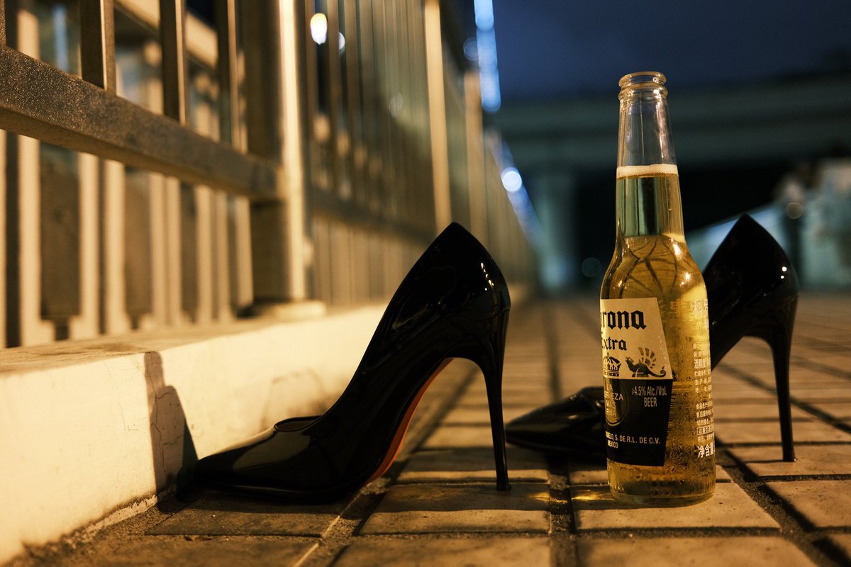 有想用小姐姐的高跟鞋👠喝科罗纳的吗
@Fengsiyuan 
@wqganenshi_ 
@tbzt2024 
#深圳 #深圳摄影师 #深圳约拍 https://t.co/KUaBl3AMc9