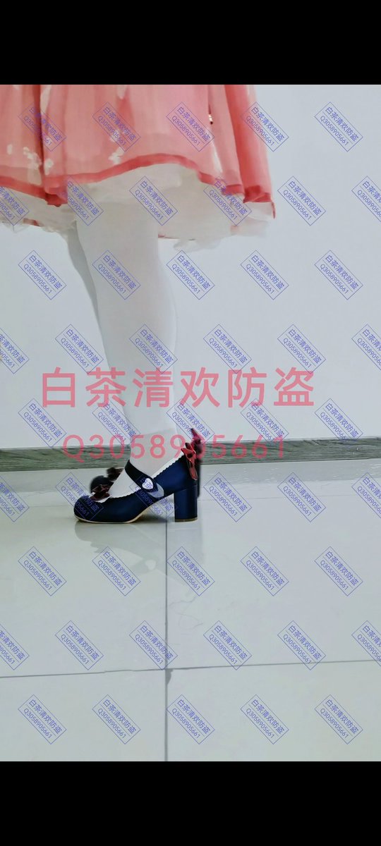 6ul0cVj1c5Jh9DT's tweet photo. 煮波搞科研回来了hhhh
转赞评抽
这次去玩了个大的，前后喝了5k+，漏了七八次，大失禁三次，还有夹腿、玉足、露点的元素hhhh，玩h了直接躺尿里，后面回复意识肥肠后悔
#漏尿 #失禁 #原味 #羞耻 
#反差 #尿痕 #憋尿 #汉服  #汉服娘 #裤袜 #尿失禁 #湿热 #福利 https://t.co/7uKedtYGJM