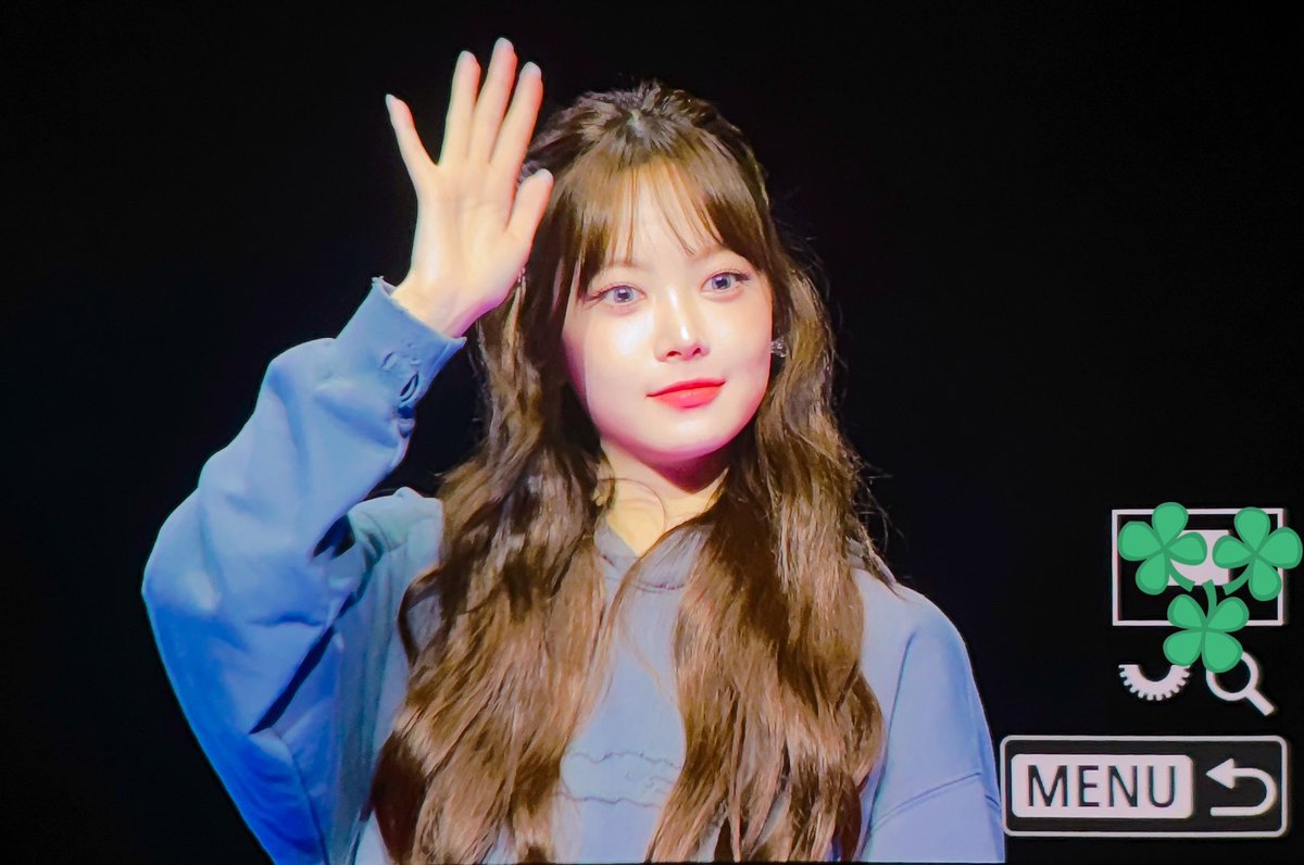 250420

#르세라핌 #LE_SSERAFIM #ウンチェ #홍은채 #HONGEUNCHAE #은채