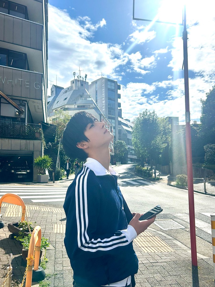 ATBO_members's tweet photo. 따뜻한 햇살☀️
#정승환  #スンファン #Jeongseunghwan #ATBO #햇살 #햇살미소 https://t.co/GQ5AAuoeSn