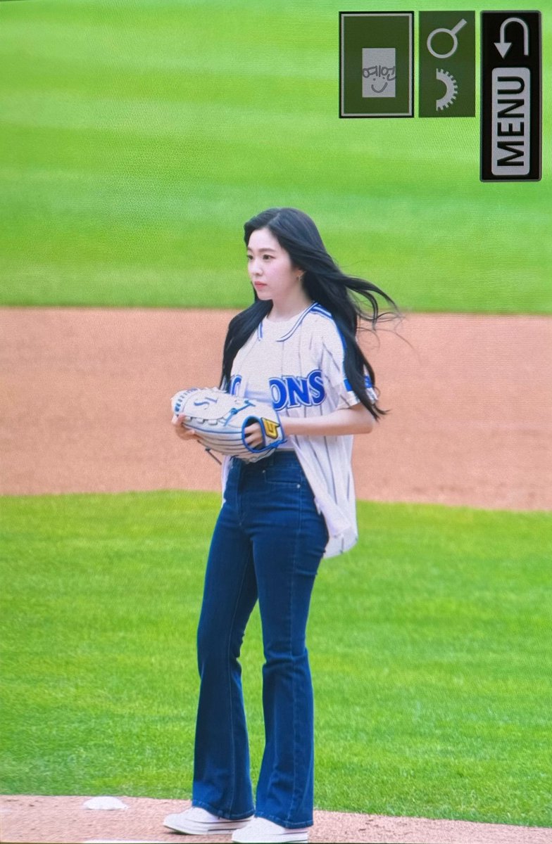 ooo0329's tweet image. #IRENEXSAMSUNGLIONS
#아이린_삼성라이온즈_시구

#아이린 #IRENE