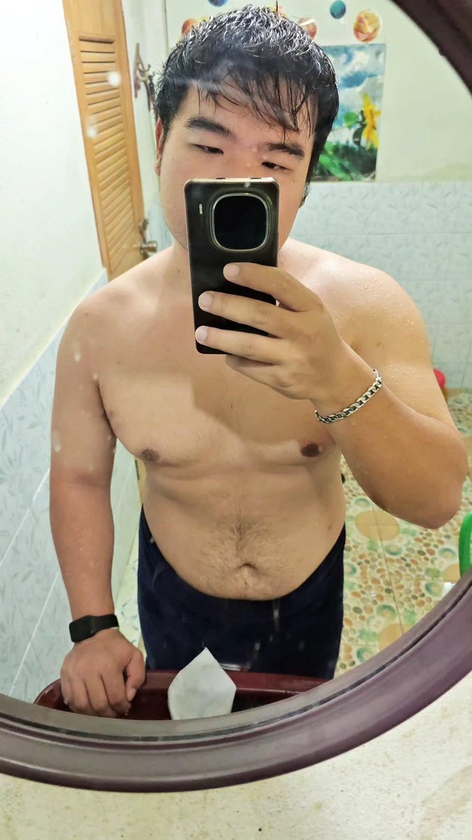 Bearbrick555's tweet photo. ร้อนนน #แม่สอด #ตาก https://t.co/4XZ4PQuv3L