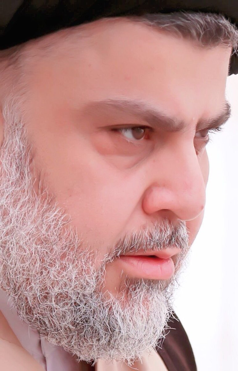 صبحكم الله بنور القائد..........🤍

"بين وجهك والگمر ماكو اختلاف!!!