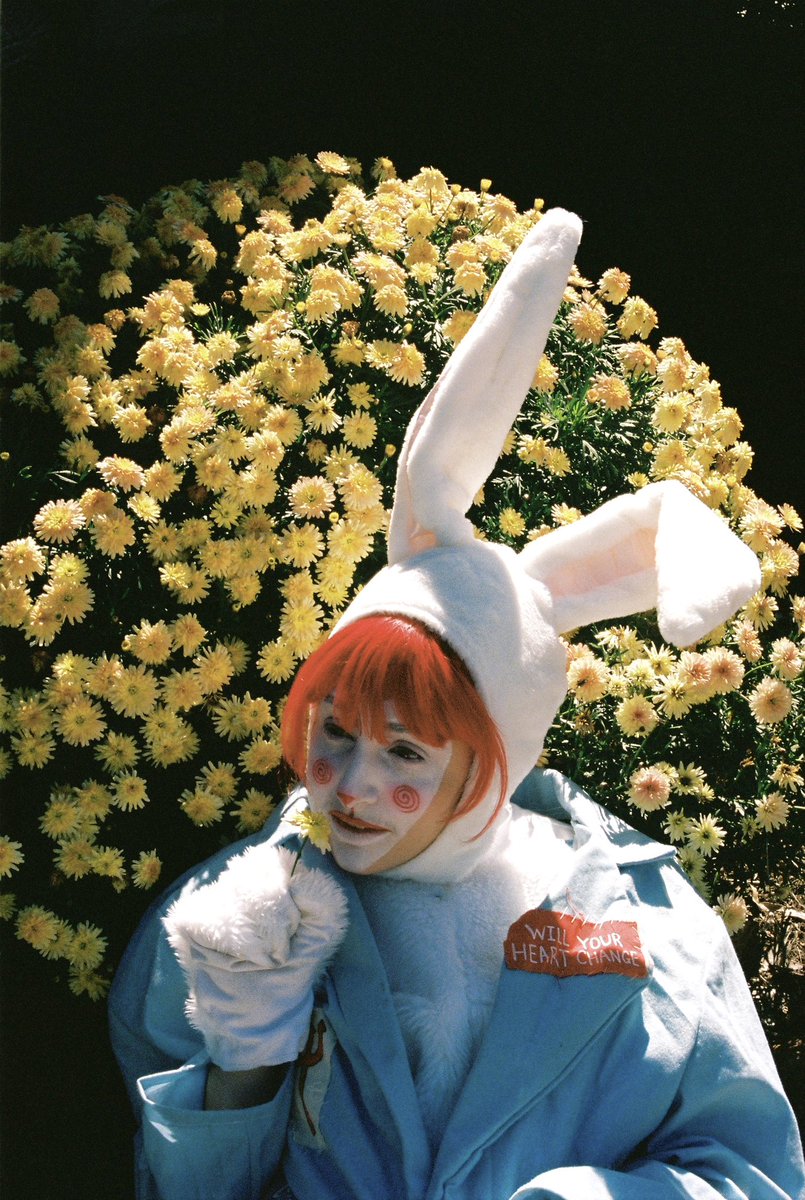 u have been visited by cahli easter bunny !!! 🐰 happy easter if u celebrate :))💗