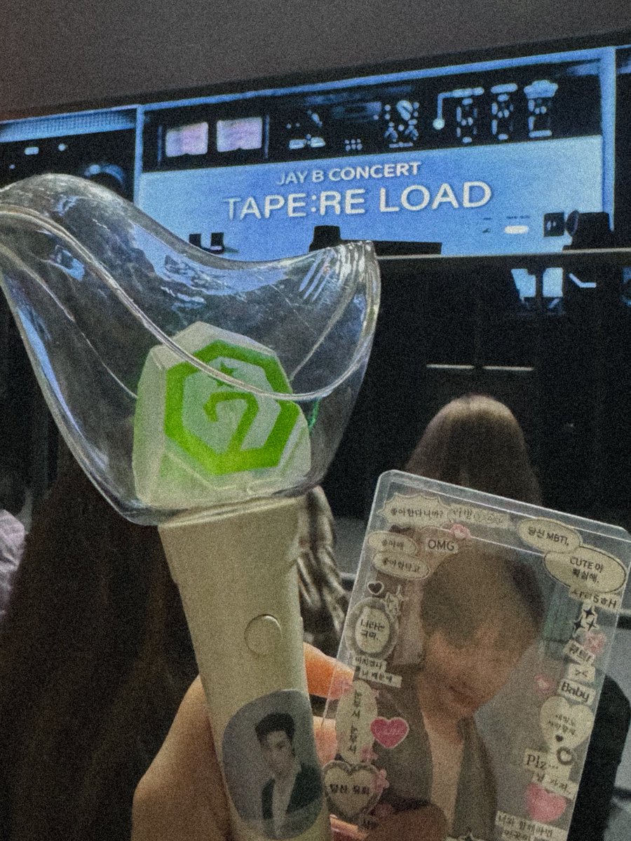 malohc's tweet photo. 어제 재밌었어요..👐🏻
@jaybnow_hr
#TAPERELOADINHONGKONG https://t.co/HzNHAFzzuz