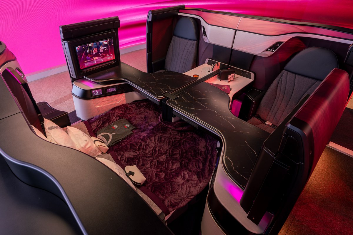 Qatar Airways tweet media