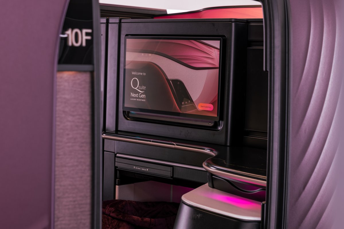 Qatar Airways tweet media