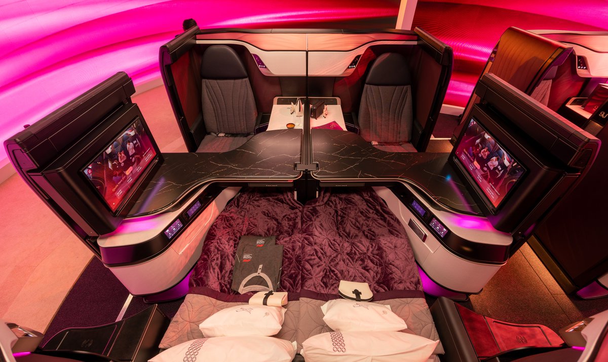 Qatar Airways tweet media