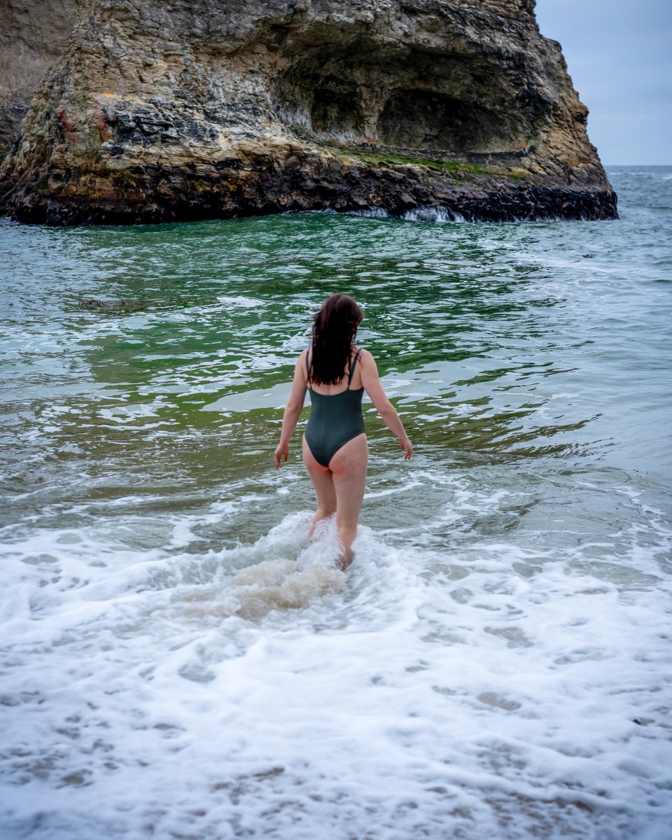 brian_shoots's tweet photo. Another of todays @pluslightmedia photoshoot at Shark Fin Cove https://t.co/fBCRDkZLPc