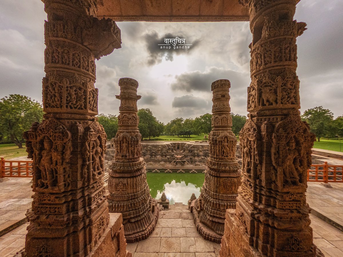 ' સૂર્યમંદિર - મોઢેરા ' 

#IncredibleIndia
<a href="/incredibleindia/">Incredible!ndia</a> <a href="/GujaratTourism/">Gujarat Tourism</a> <a href="/AmritMahotsav/">Amrit Mahotsav</a>
<a href="/MinOfCultureGoI/">Ministry of Culture</a> 

The temple complex is built in Maru-Gurjara style and have three axially aligned components a hall-gudhamandapa, assembly hall-sabhamandapa and a kunda    

© anupgandhe