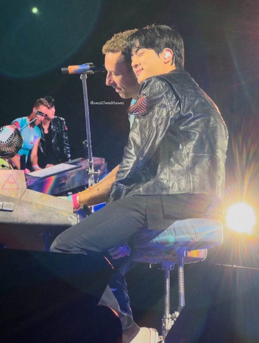 VocalKingKim's tweet photo. FSCCCCKKKKSKSKSKNMJNNK https://t.co/mSjqu7rcZX