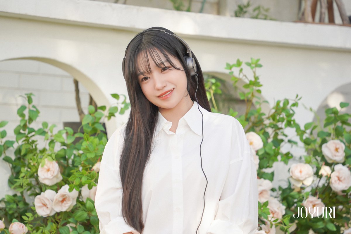 JOYURI_offcl's tweet photo. 조유리 (JO YURI) | 2025 JOYURI FAN-CON ‘Episode 25’ Poster Behind Photo

📍https://t.co/B6Sg1gKQhg
📍https://t.co/teByzgyFGP

#조유리 #JOYURI #チョユリ #Episode25 https://t.co/JOj6J97JKE