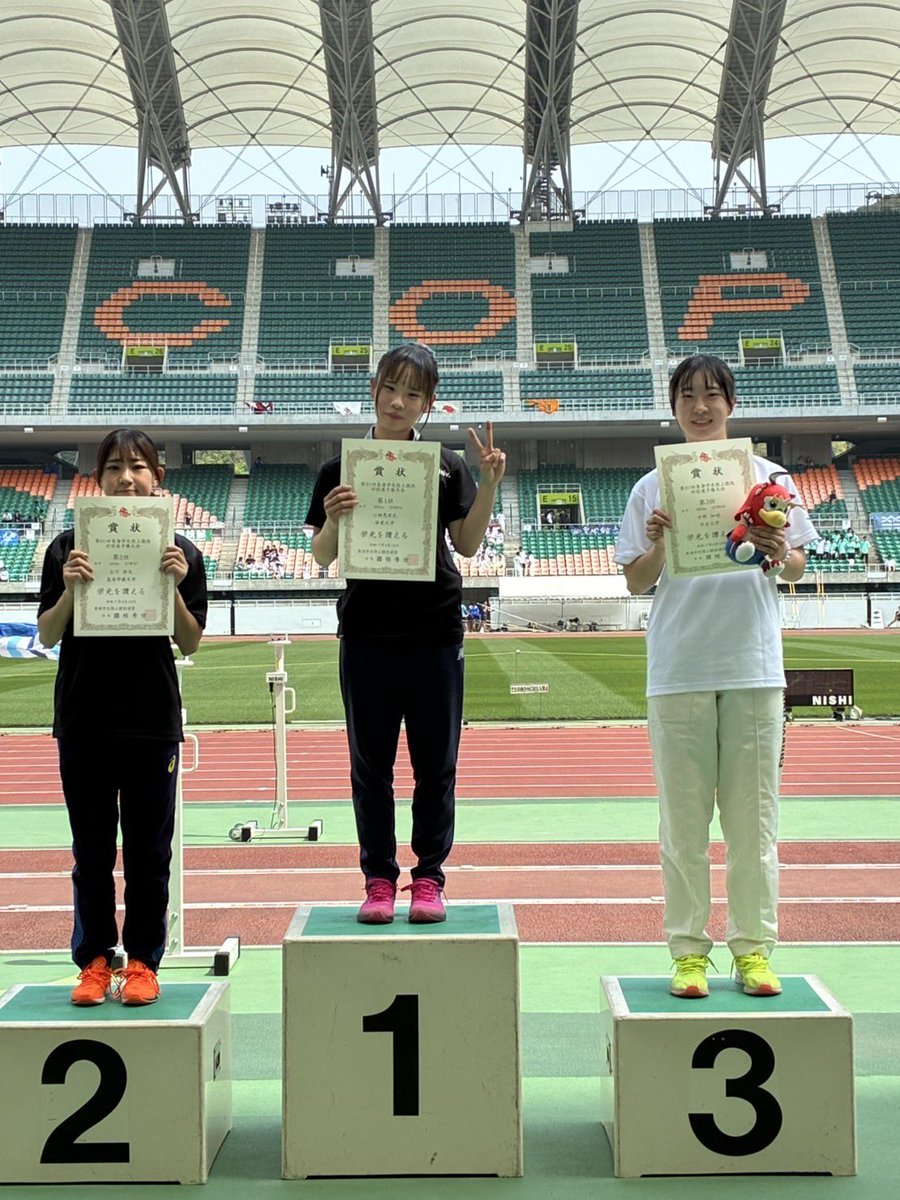 tgrr_tandf's tweet photo. 【#91東海IC】   女子400m
🥇小林恵里花   鈴鹿大   55.64
🥈石川 紗衣   東海学園大   57.57
🥉中野 知咲   中京大   57.68

（優勝者コメント）
市野さん、石川先生、鈴大大好き！

#熱き競技者たち https://t.co/sN1cQJLSGB