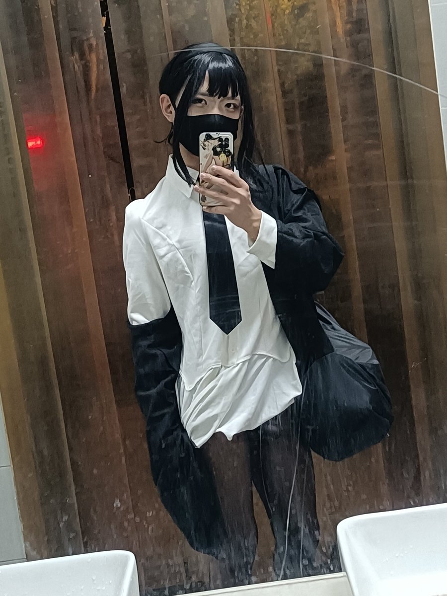 Trog__lodyte's tweet photo. 我很喜欢日系的这种像微笑的眉眼，姑且尝试了下这种化妆 #伪娘 https://t.co/fGENODzfEd