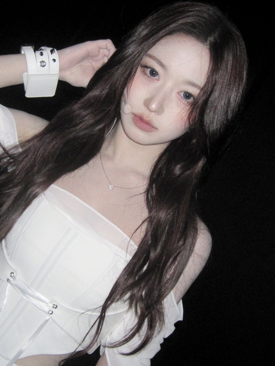 (아 떨린다)

#NMIXX #엔믹스 
#해원 #HAEWON