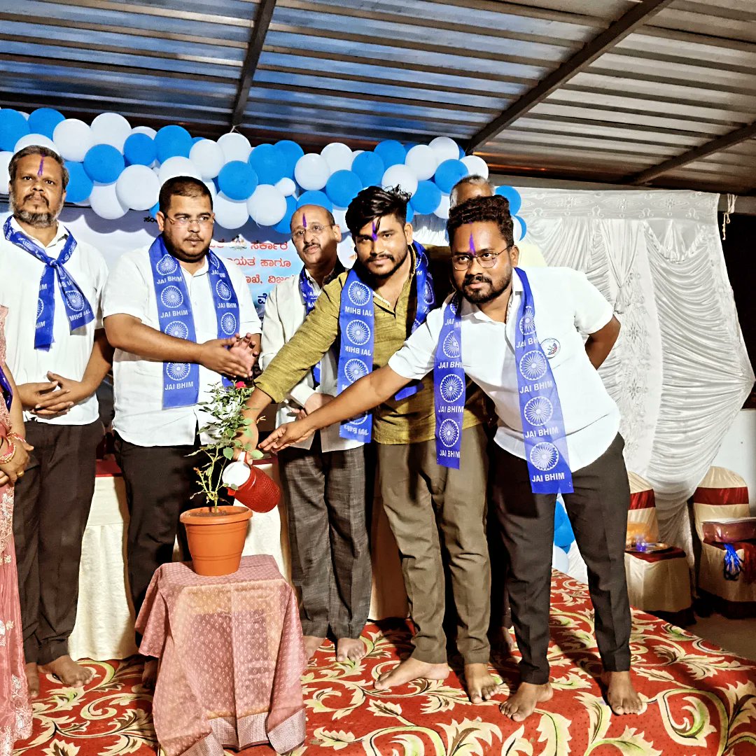 AkshayAjamani's tweet photo. ಅಂಬೇಡ್ಕರ್ ಹಬ್ಬ.....
#Ambedkarhabba2025 #Vijayapur #DVP https://t.co/lrmbvSp3nw