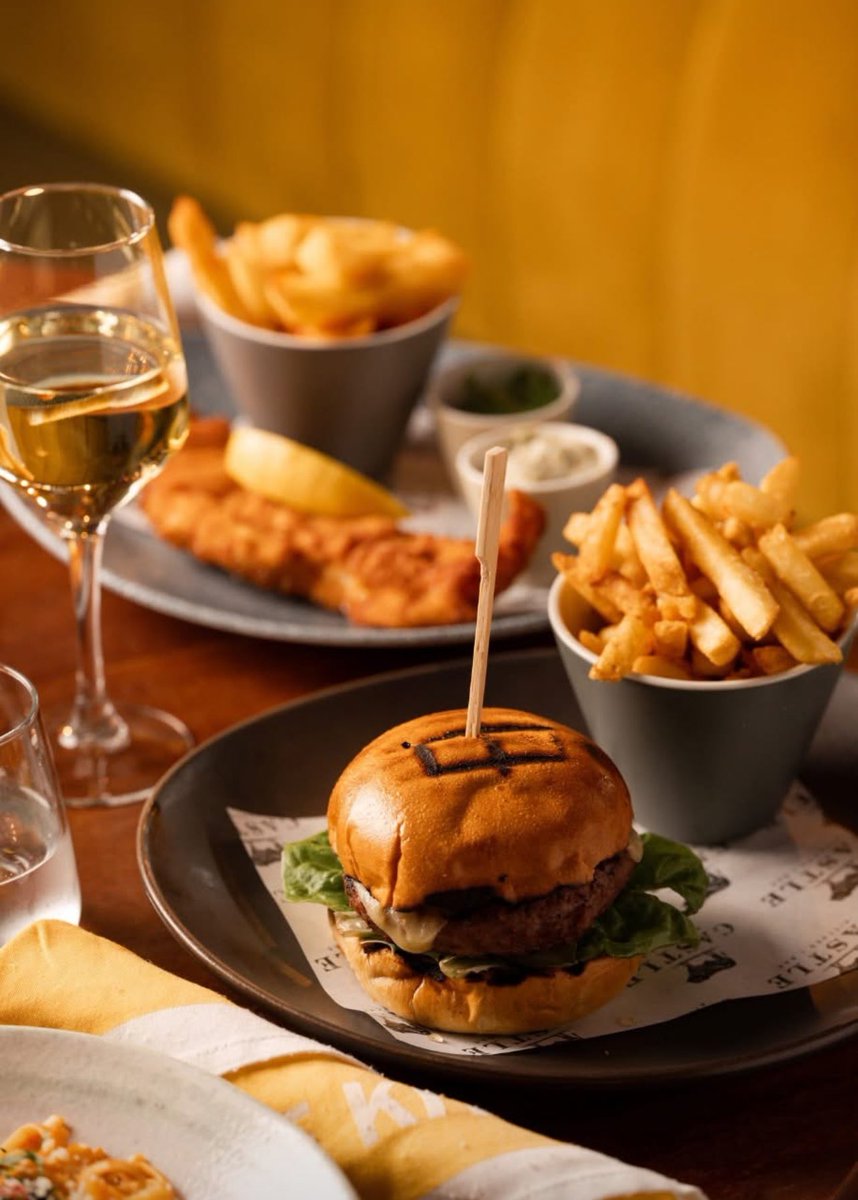 Easter Golf? 🐣 
￼
We have some Easter Specials...
￼
visitors.brsgolf.com/galgorm#/cours…